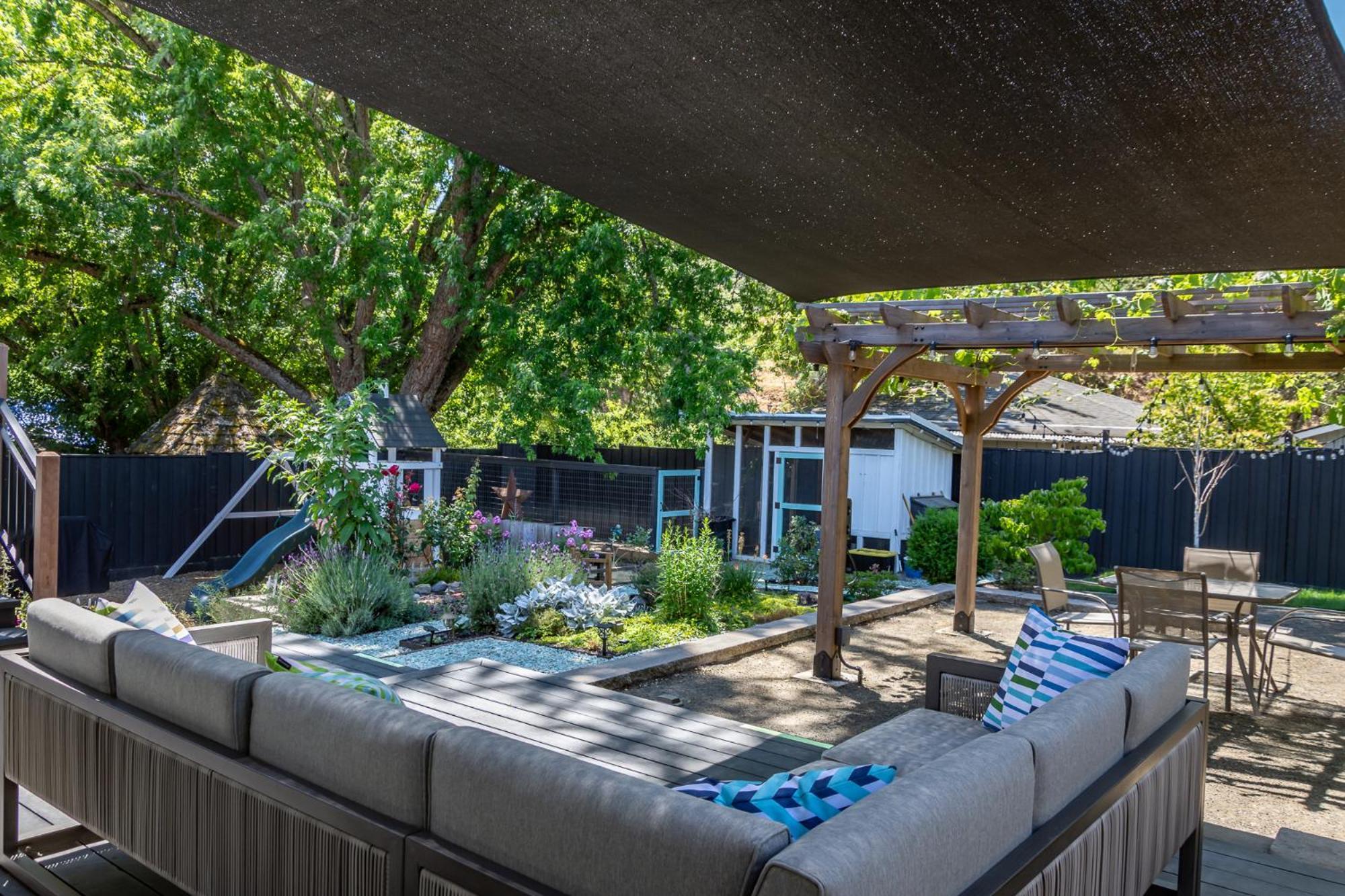 Hotel Chic Rv Retreat, Stunning Yard In Roseburg Exterior foto