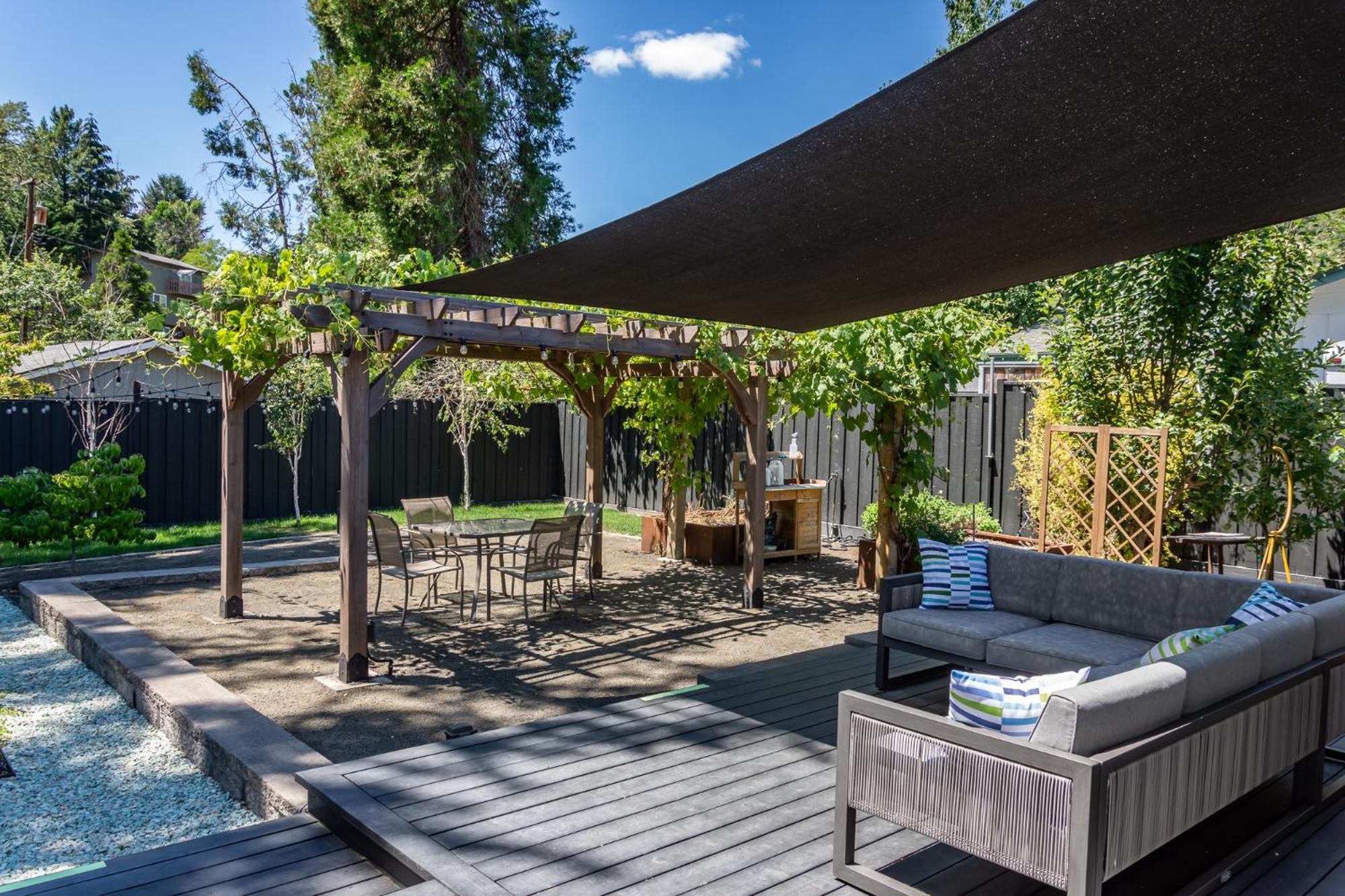 Hotel Chic Rv Retreat, Stunning Yard In Roseburg Exterior foto