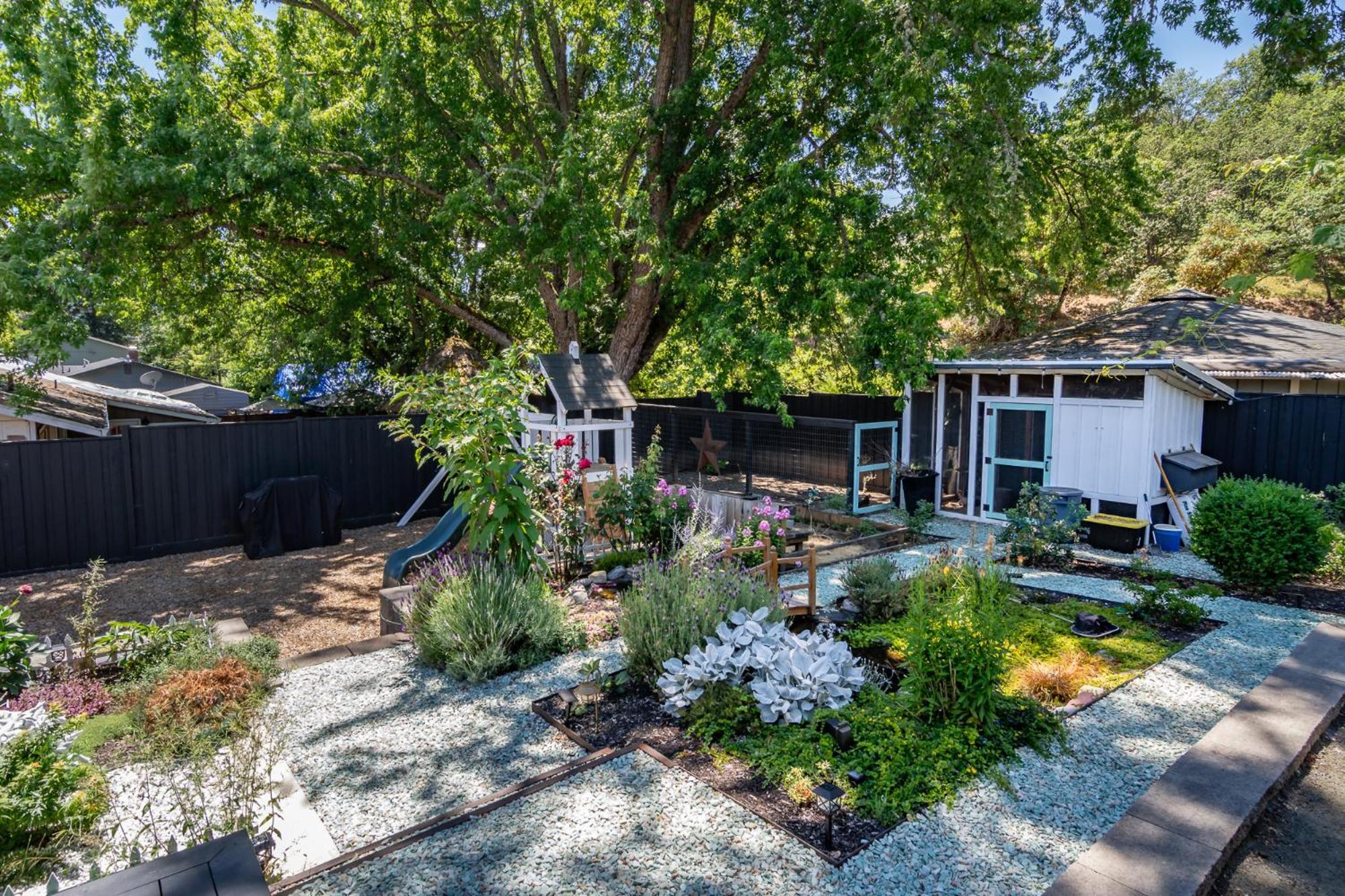 Hotel Chic Rv Retreat, Stunning Yard In Roseburg Exterior foto