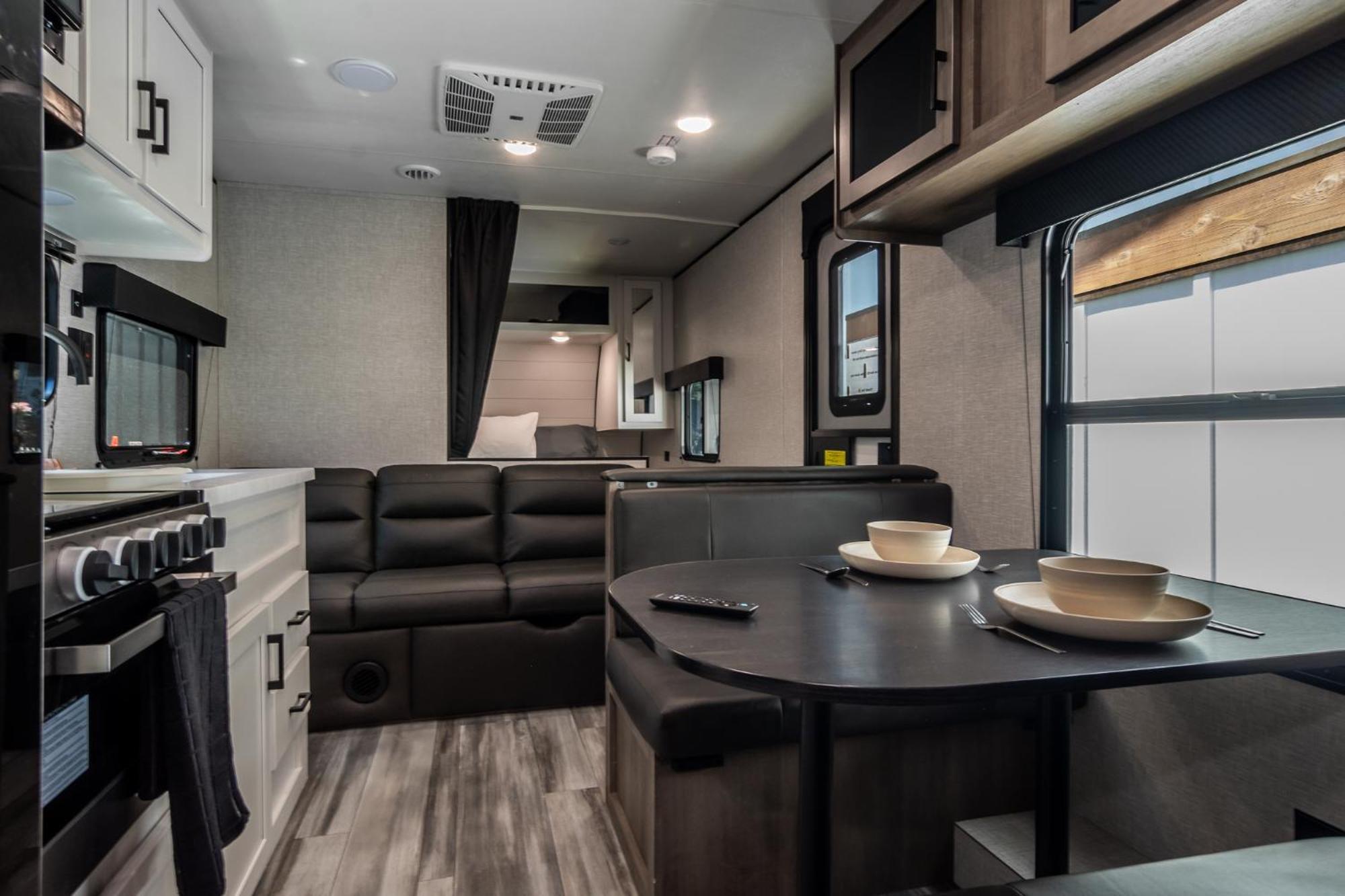 Hotel Chic Rv Retreat, Stunning Yard In Roseburg Exterior foto