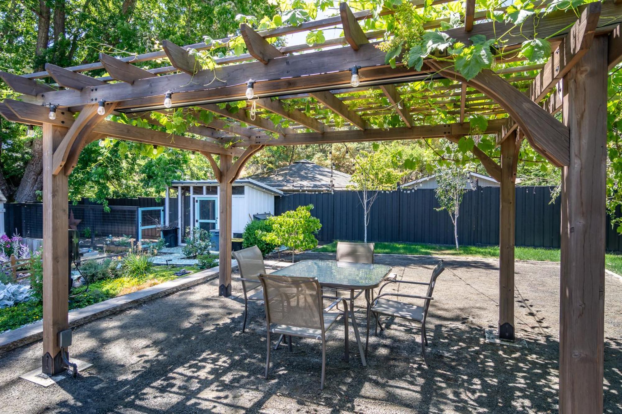Hotel Chic Rv Retreat, Stunning Yard In Roseburg Exterior foto