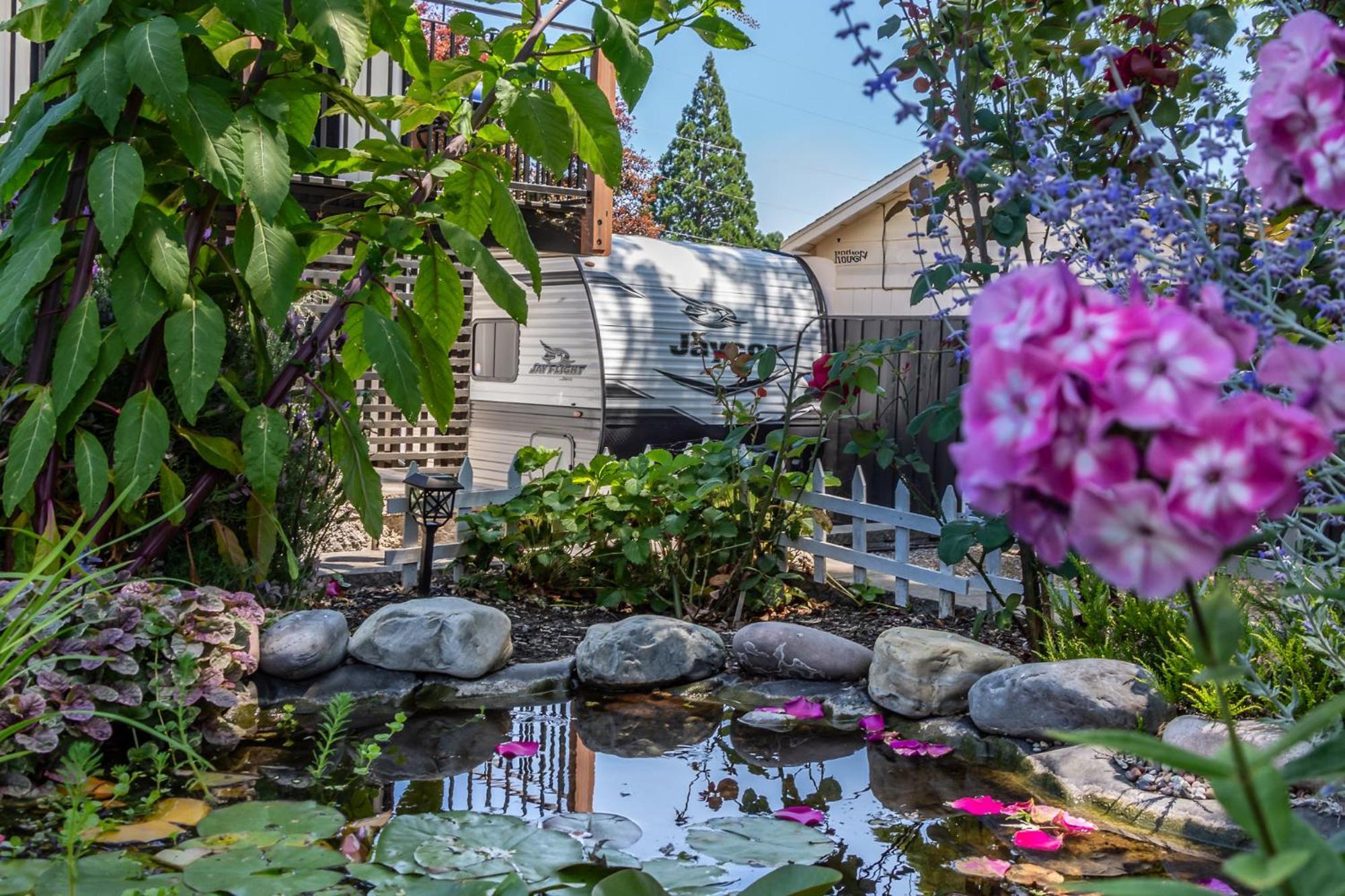 Hotel Chic Rv Retreat, Stunning Yard In Roseburg Exterior foto